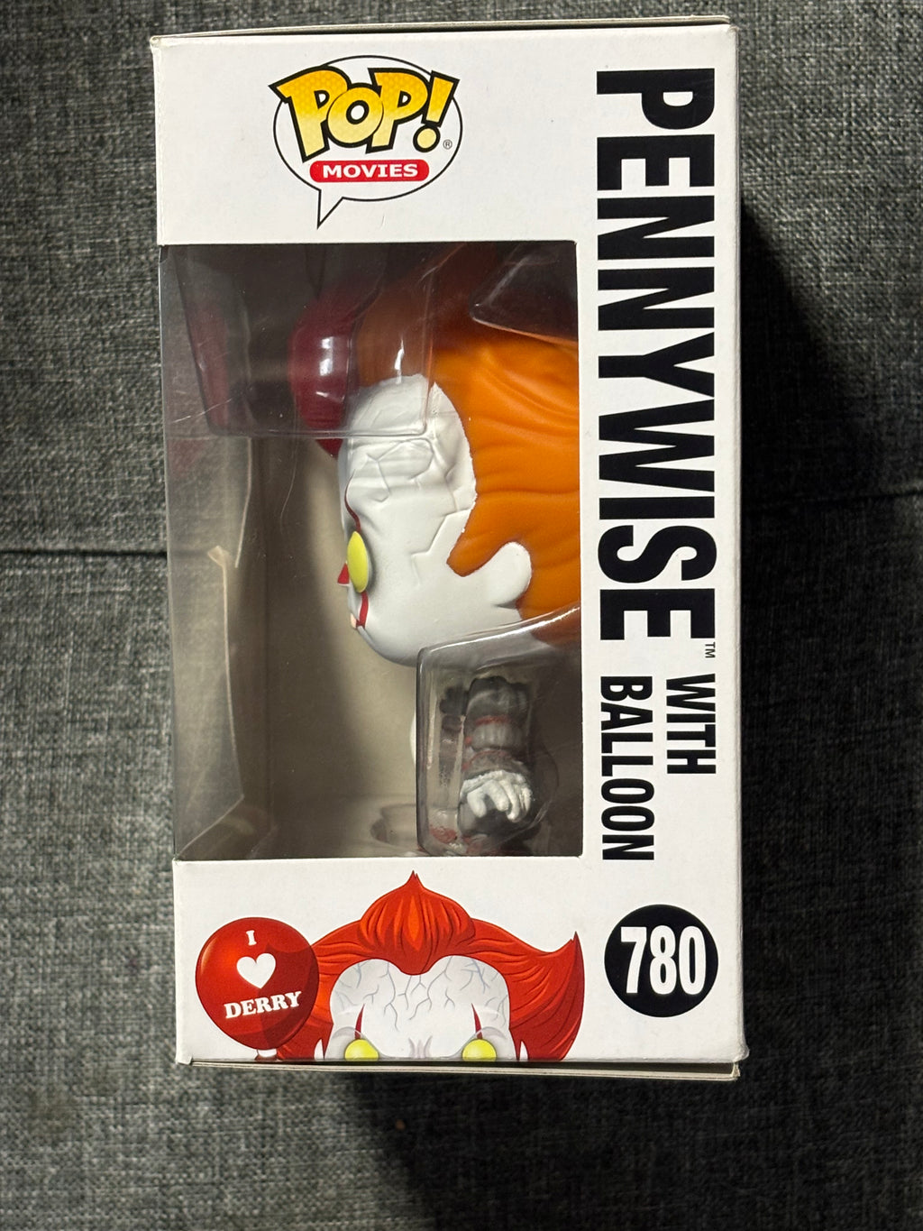 Pennywise with Balloon (I Heart Derry)