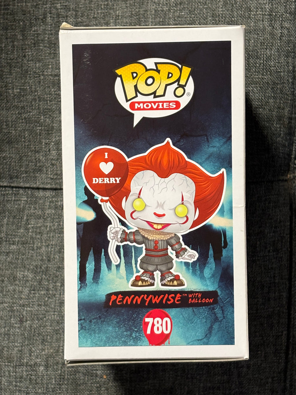 Pennywise with Balloon (I Heart Derry)