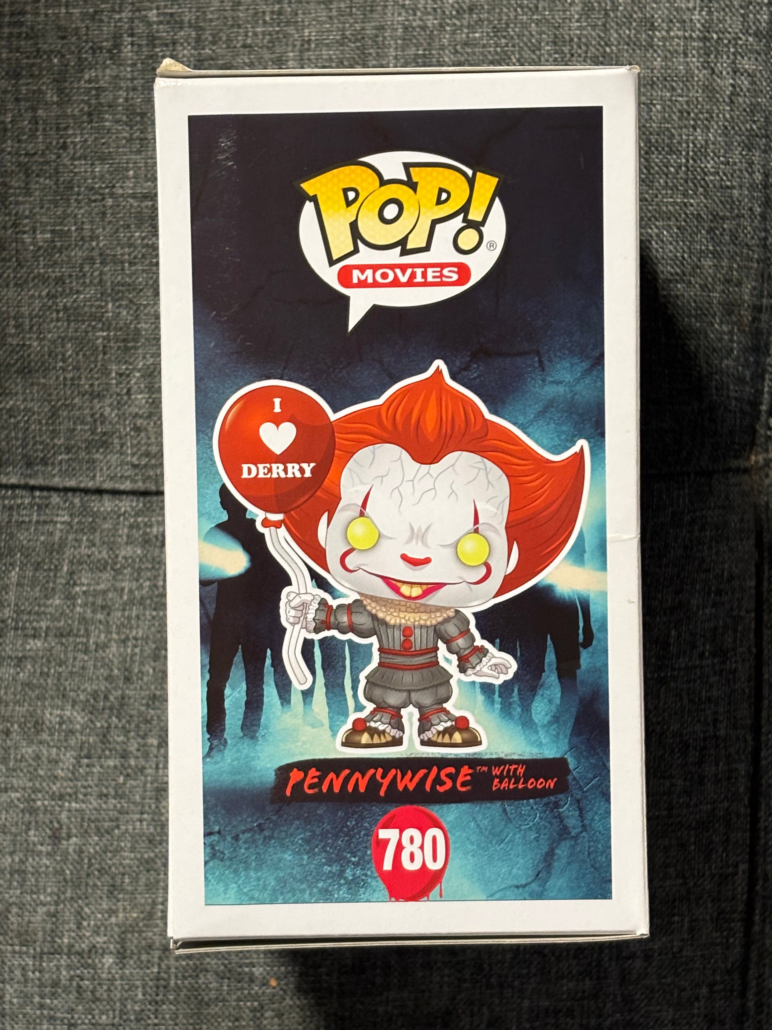 Pennywise with Balloon (I Heart Derry)