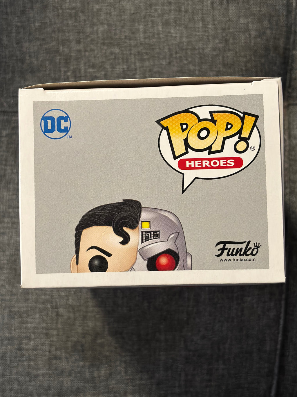 Cyborg Superman 2020 Summer Convention shared Sticker Exclusive