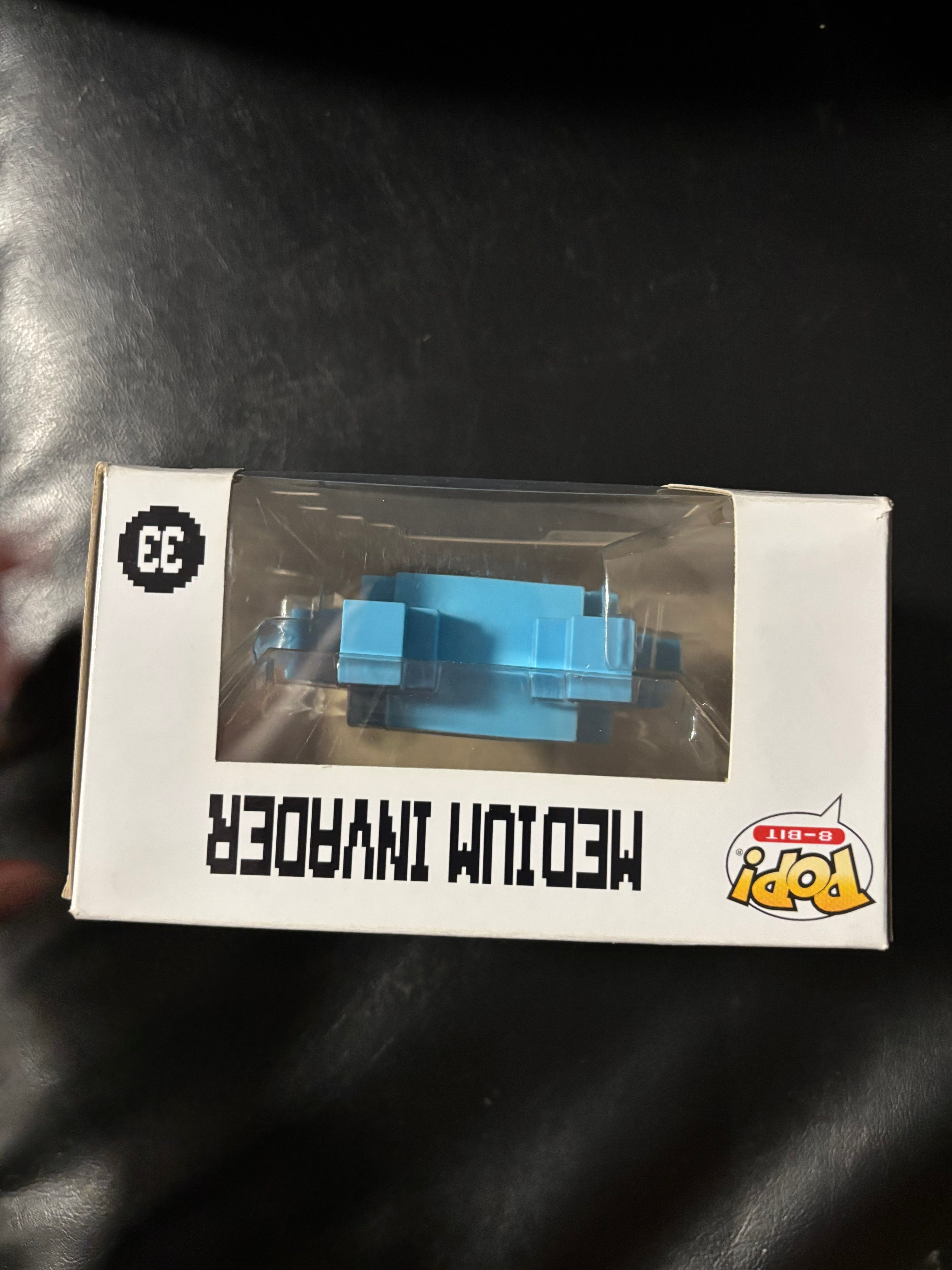 Medium invader #33 blue (8-bit funko Space invaders)