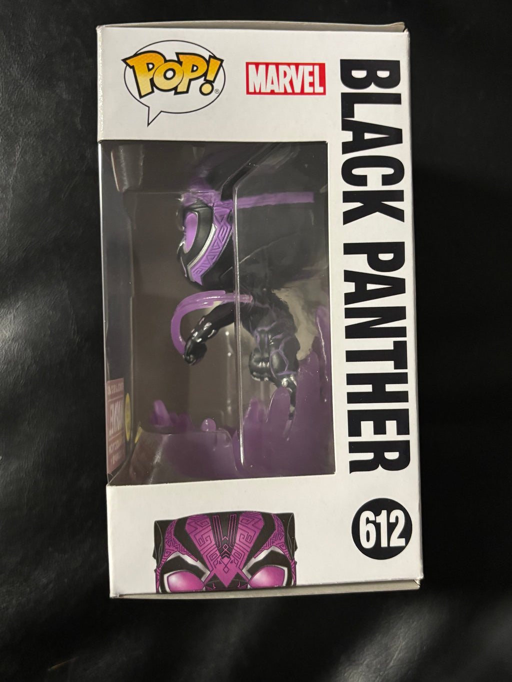 Black Panther ( Exclusive Marvel collector corps)