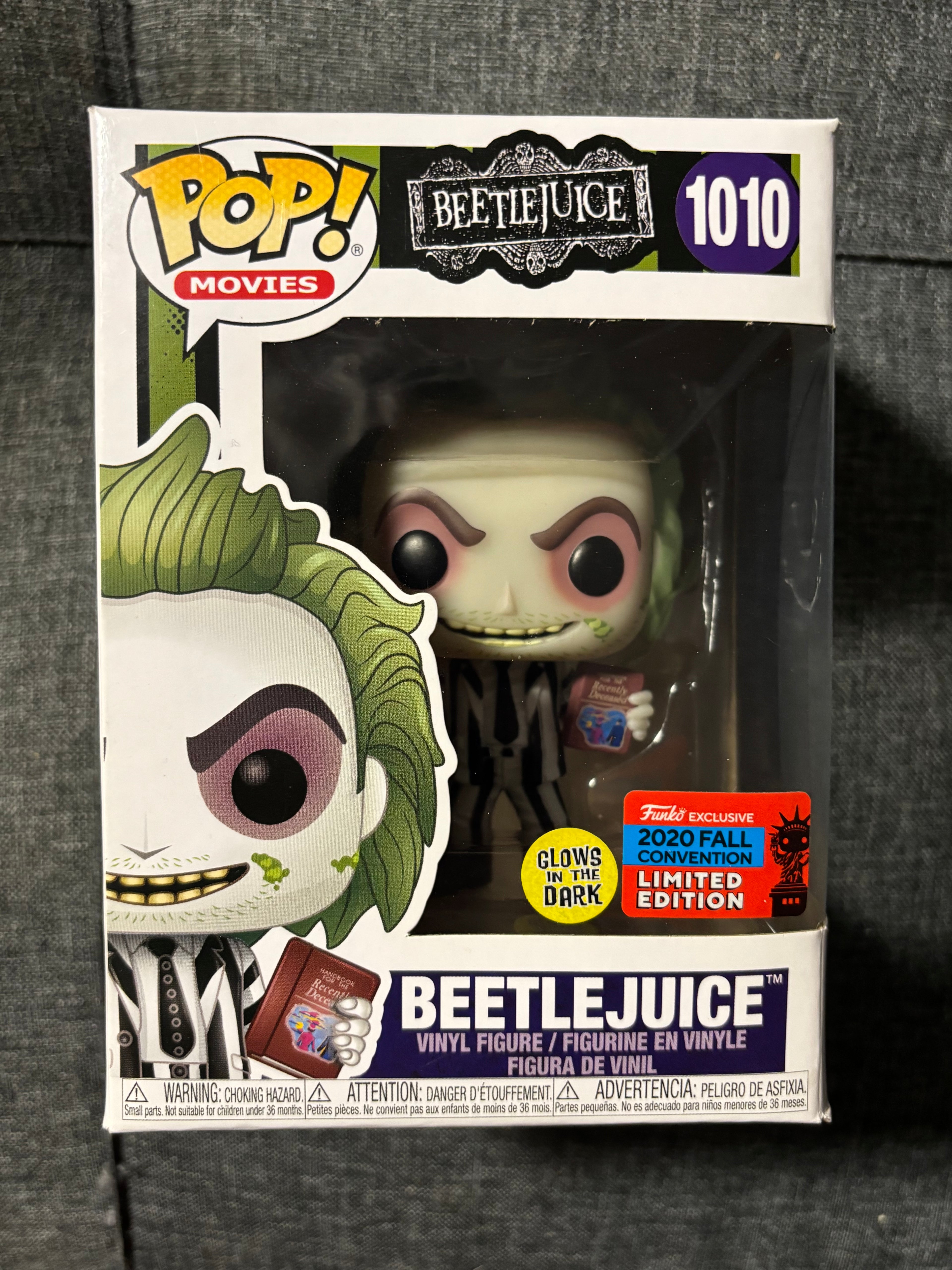 Beetlejuice with book #1010 Limited Edition (GITD) (2020 Fall Convention)