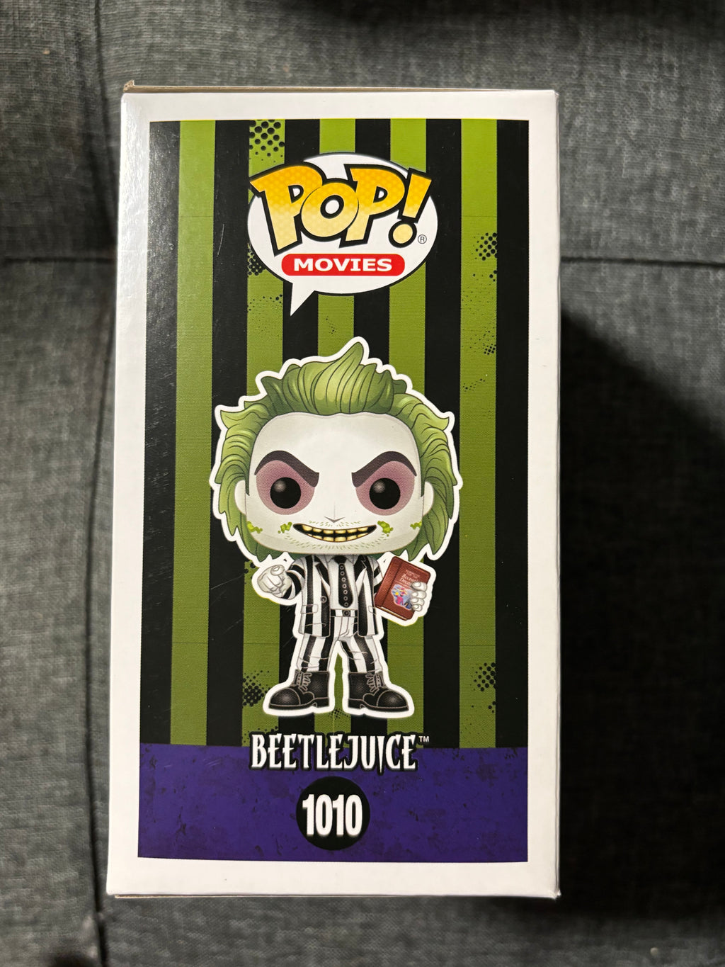 Beetlejuice with book #1010 Limited Edition (GITD) (2020 Fall Convention)