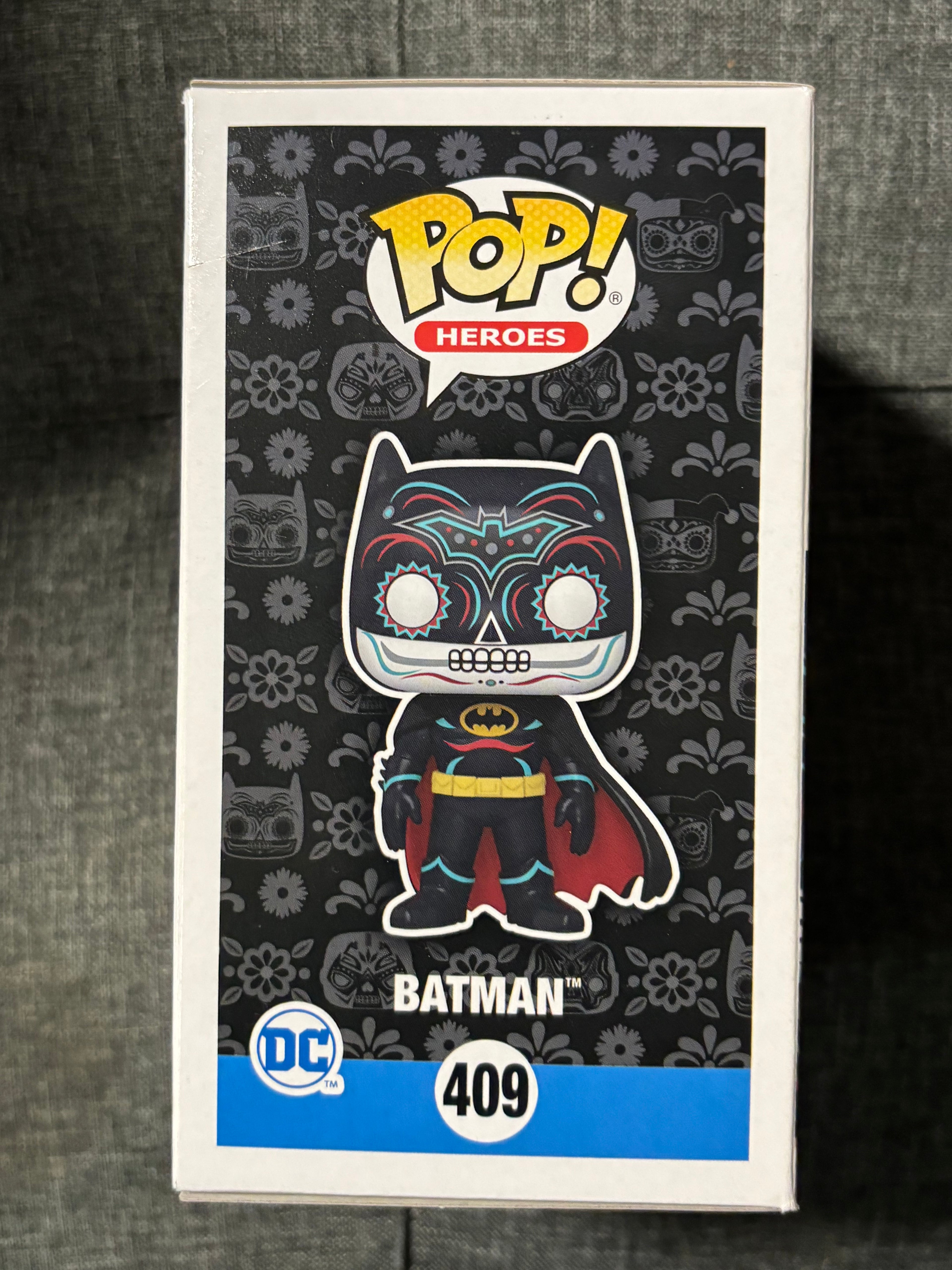 Batman #409 Dia de los muerto pop. (Check back photo)