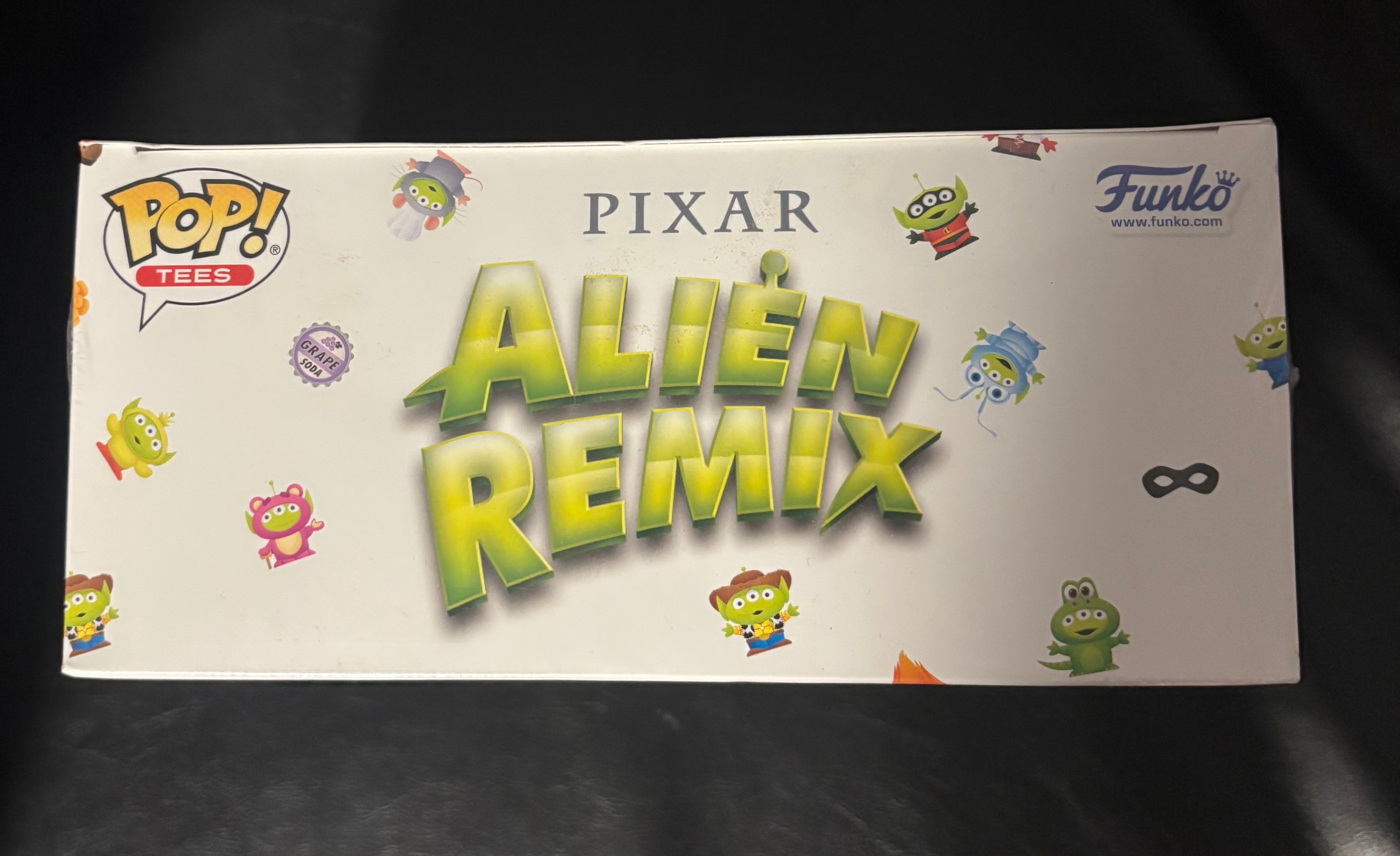 Pop and tee alien remix (Size medium) (Sealed)